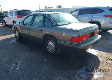 1996 Buick Regal Custom z USA, uszkodzony, nr VIN 2G4WB52K2T1428012